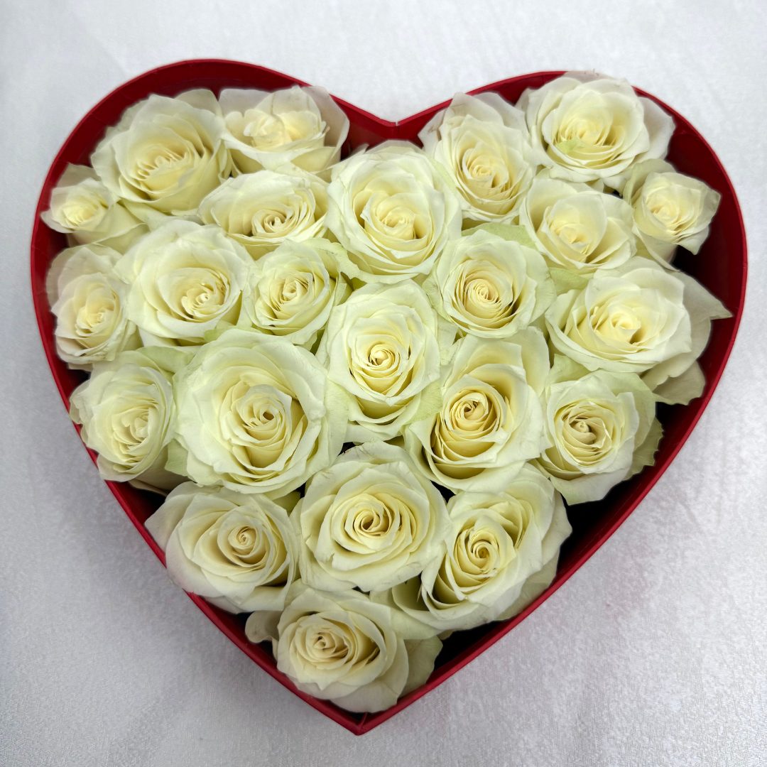 Heart Box with Roses - بوكس قلب أزرق مع ورد
