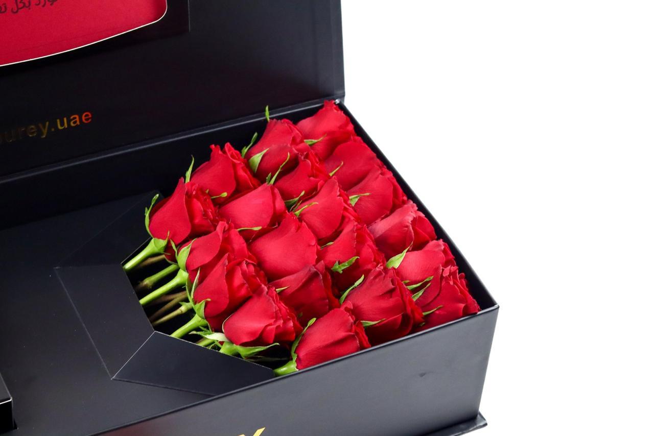 Flourey secret Black Box with red Roses