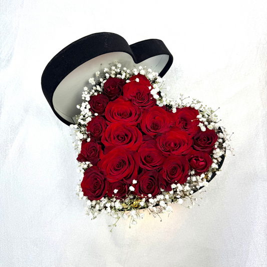 Love Heart Box with Roses - بوكس قلب مع ورد