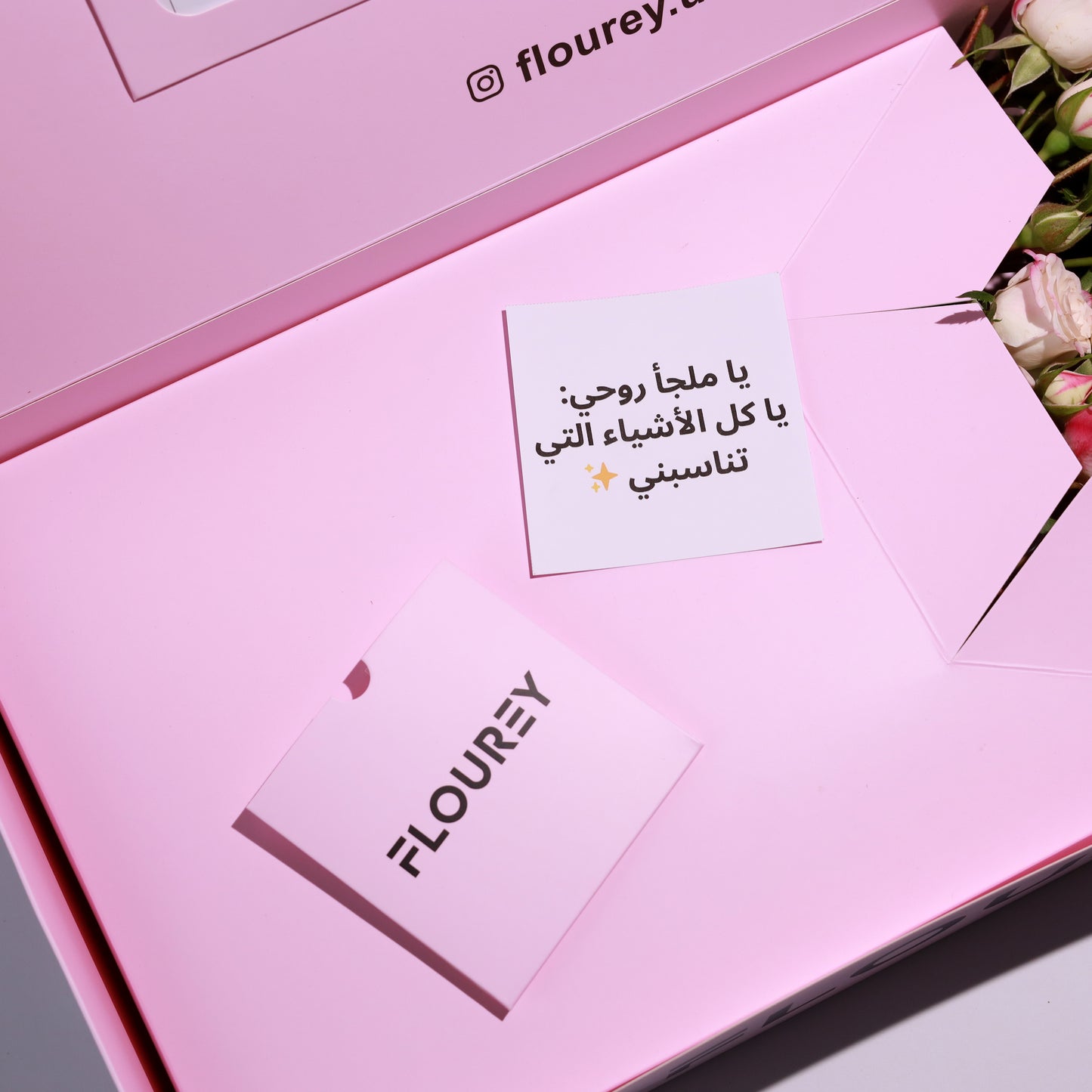 Flourey Pink Box with White Roses ( without Cake )