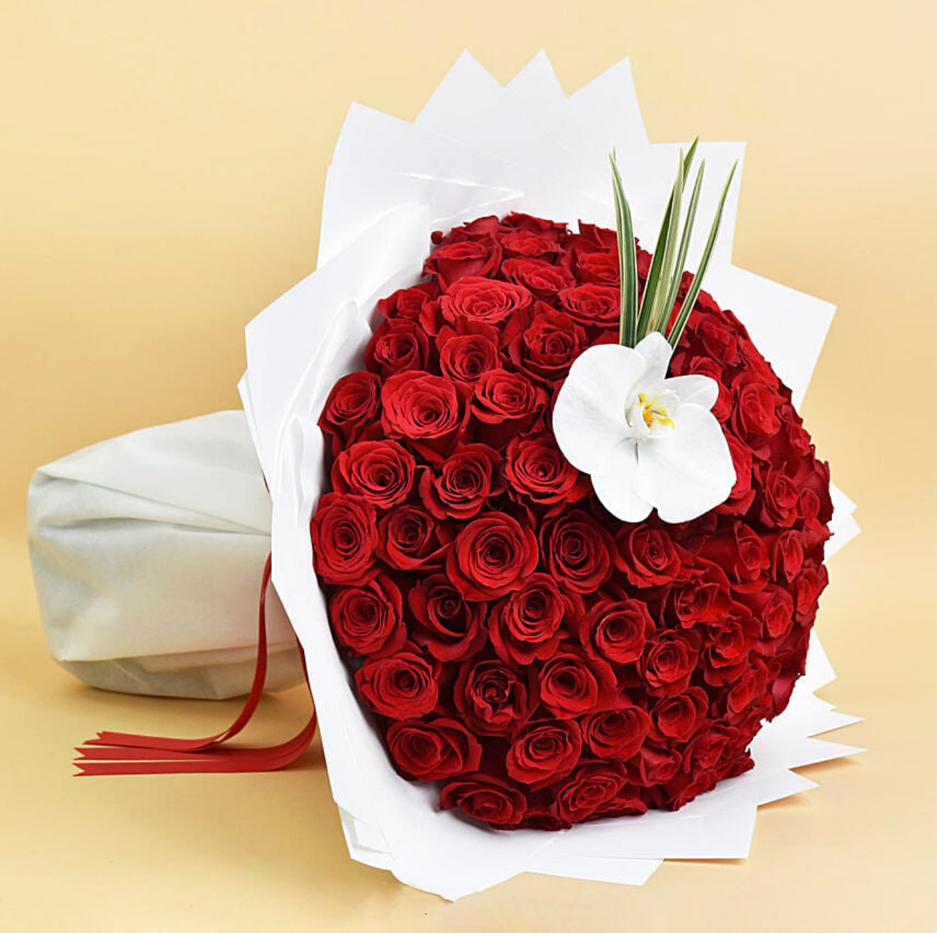 100  Red Roses Bouquet with White Wrapping